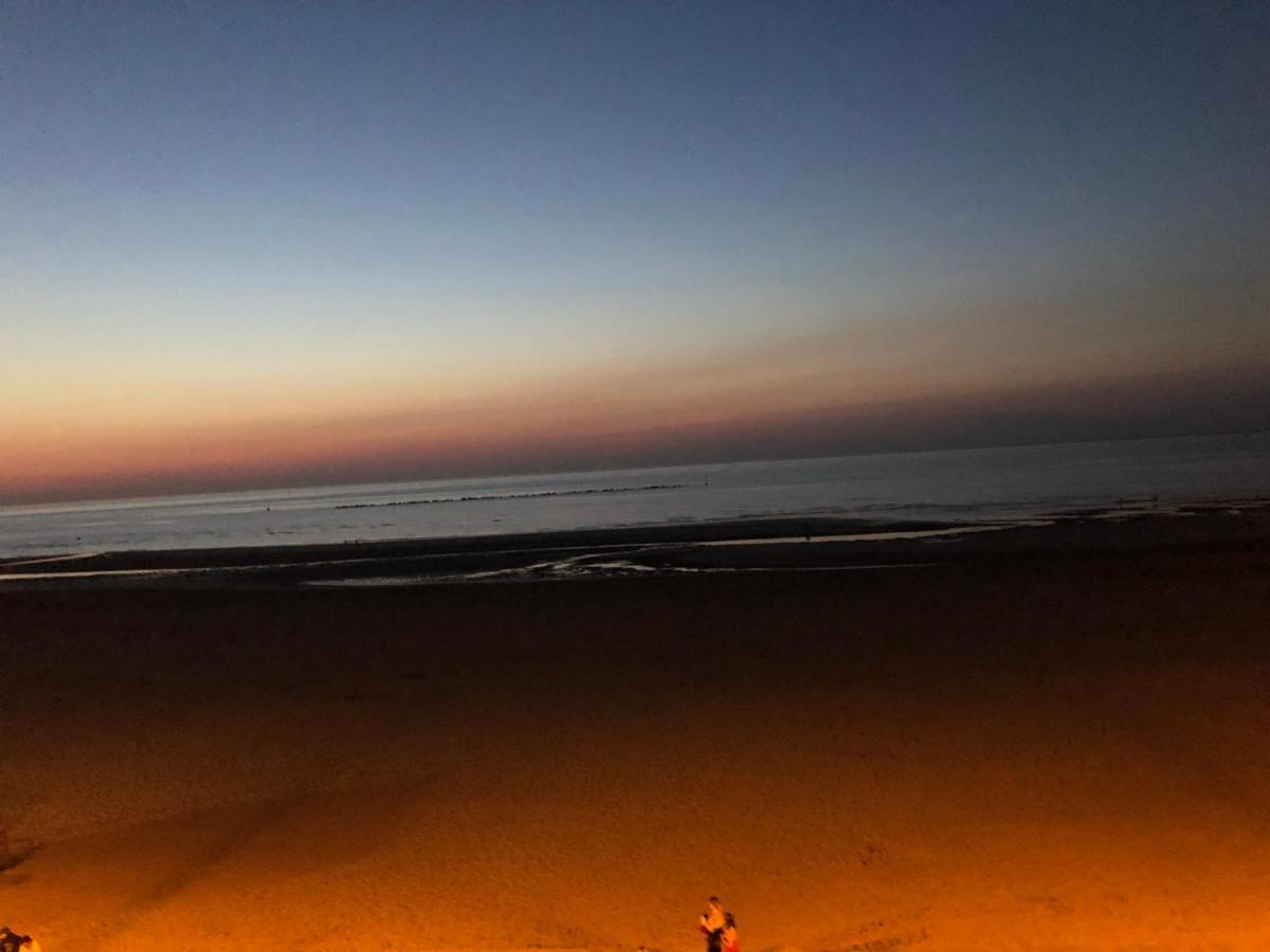 Appartement Sur La Plage De Malo Les Bains Vue Mer Duinkerke Buitenkant foto