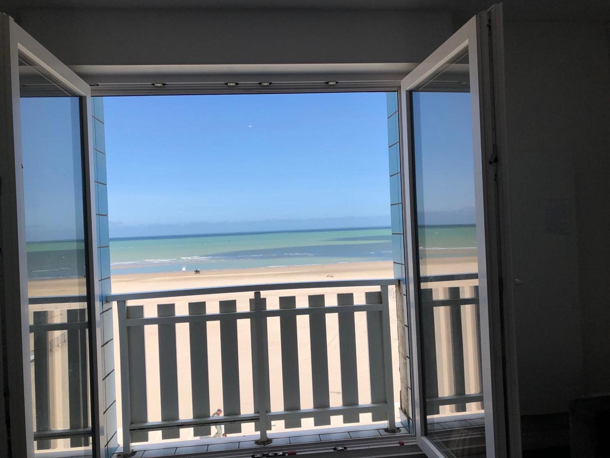 Appartement Sur La Plage De Malo Les Bains Vue Mer Duinkerke Buitenkant foto